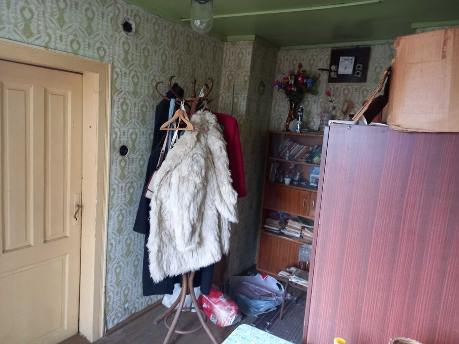 Къща с двор супер център с.Елшица