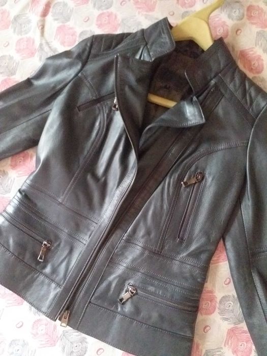 Geaca din piele naturala