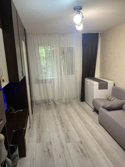 Vand apartament 2 camere