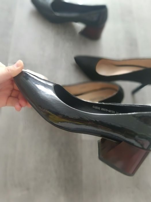 Продам женские лодочки