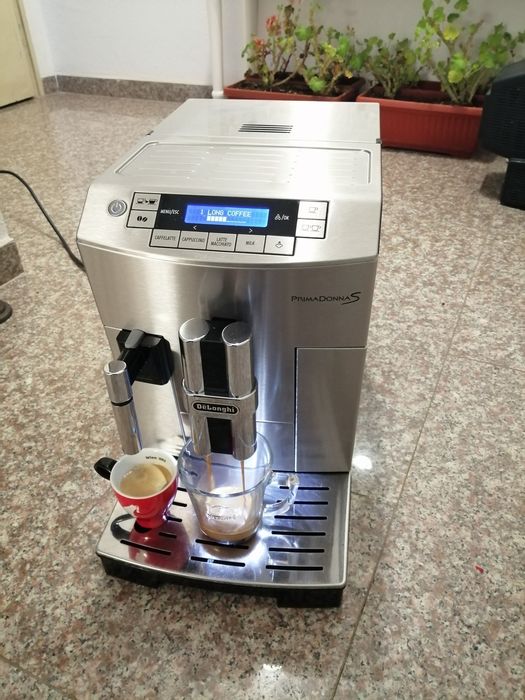 Кафемашина Delonghi primadonna s