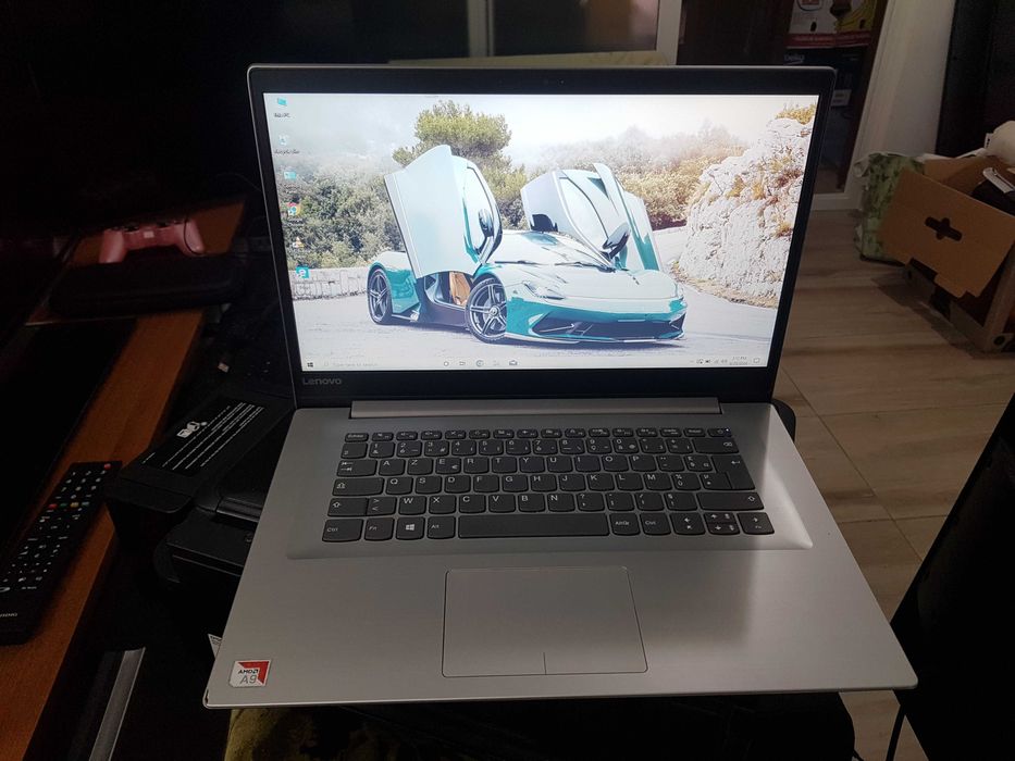 Laptop LENOVO 320 15,6"FullHD A9-9420 8GB.ram DDR4 512GB. SSD