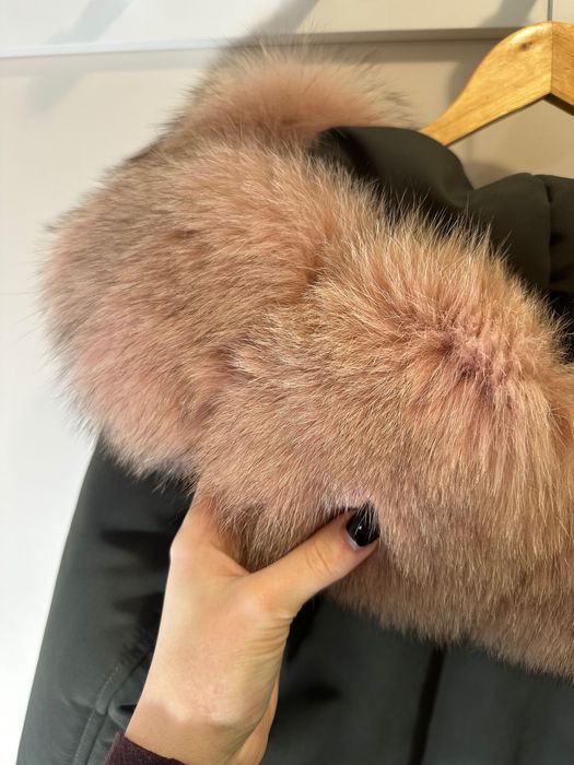 Дамско зимно яке с естествен косъм