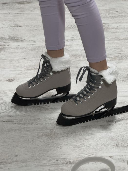 женские фигурные коньки Nordway