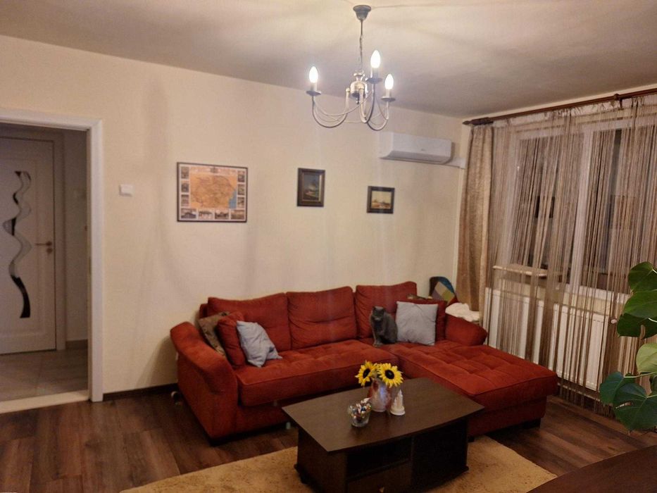 Particular,vand apartament 2 camere,semidecomandat,zona Astra