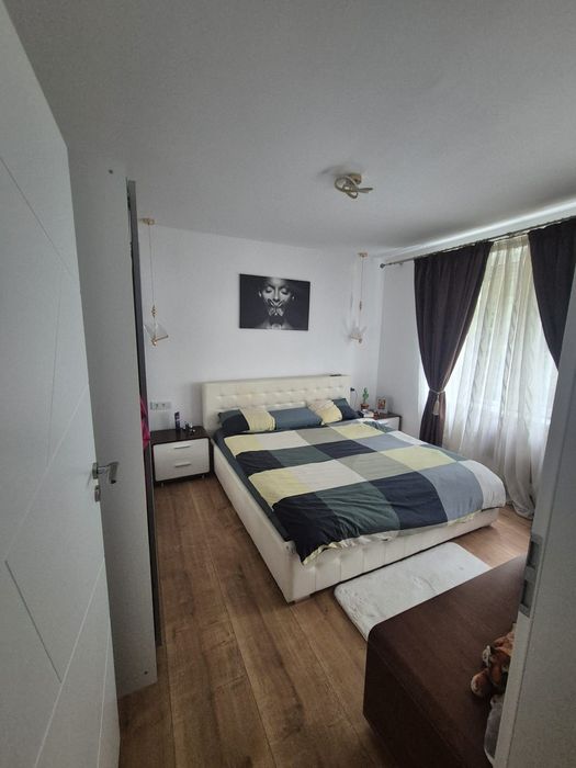 Inchiriez apartament 3 camere