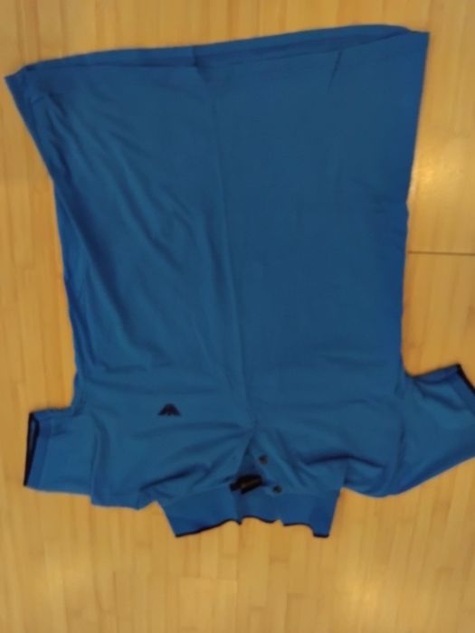 Vând tricou armani
