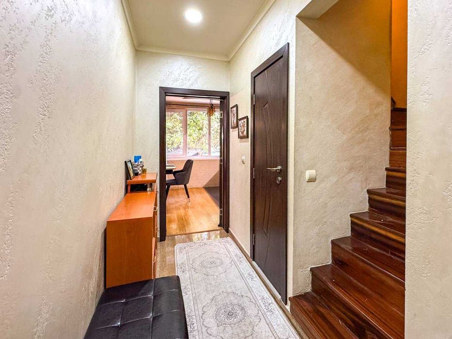 Продава се Тристаен апартамент в Бургас, Сарафово - 129 кв.м за 1318 €/кв.м - Снимка #8