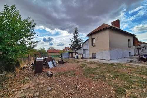 Къща в село Борован обл. Враца .