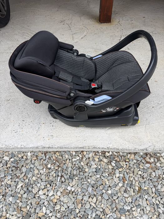 Scaun auto pentru copii Peg Perego, Primoviaggio Lounge 500, 40 - 87 cm, 0-13 kg, Negru/Gri