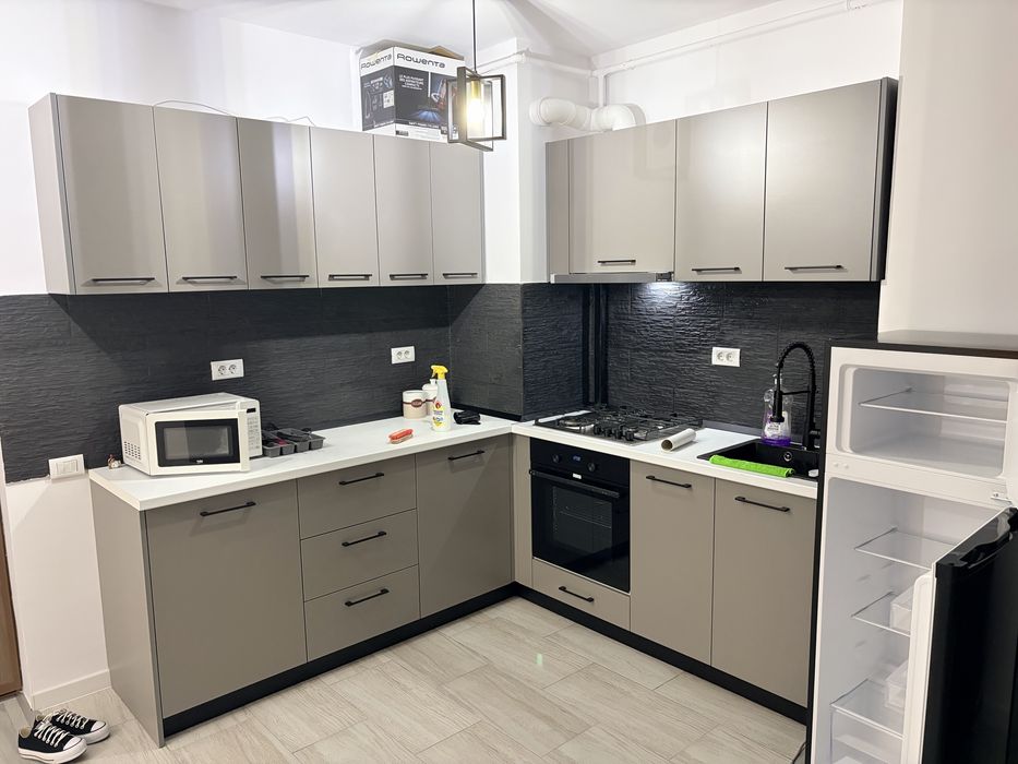 Inchiriez apartament 2 camere militari residence