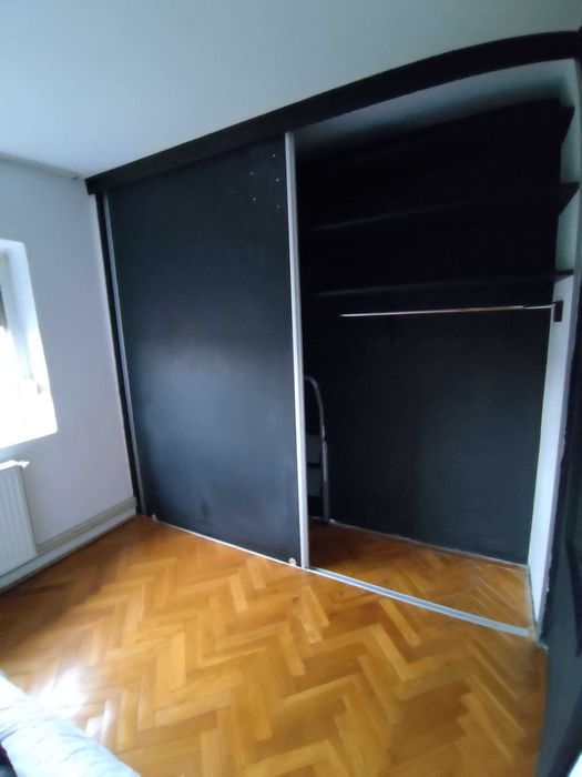Vand apartament 2 camere luminat si spatios  pe Str. Ranetti Timisoara