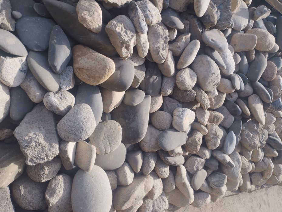 Тош сотилади,Бир камАЗ чикади, 1 млн