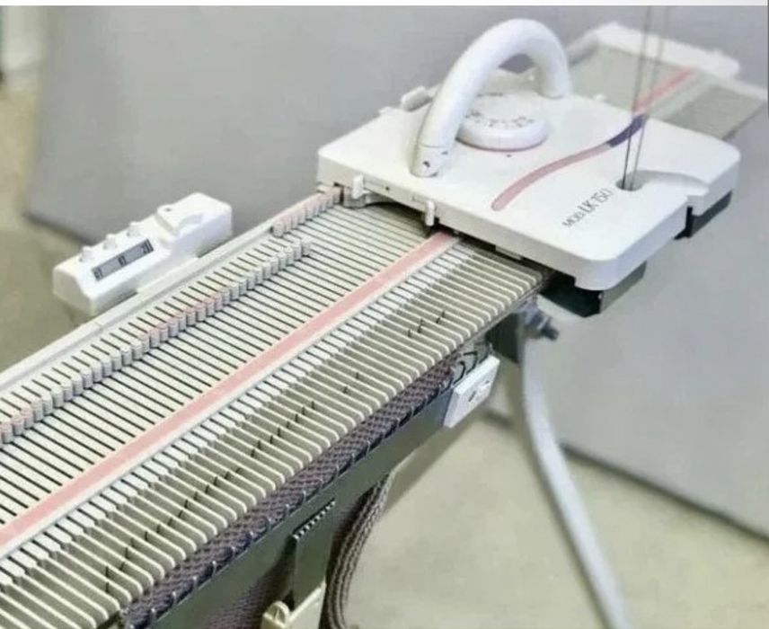 Вязальная машинка LK 150