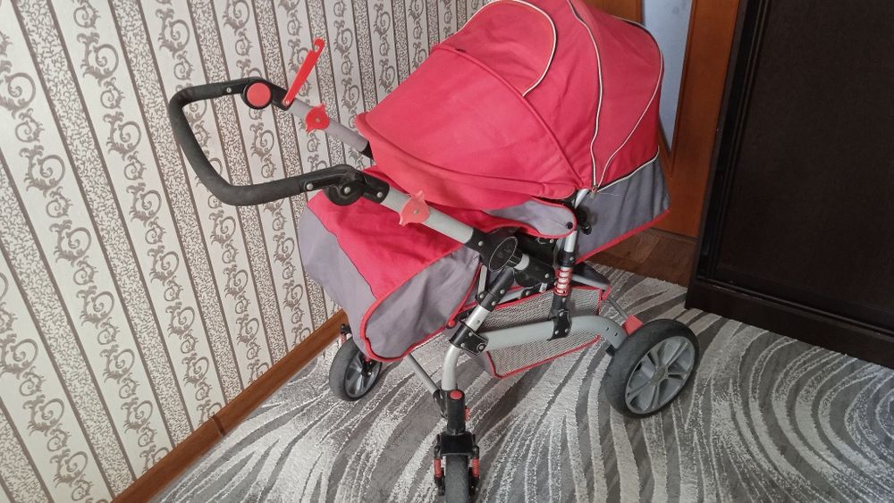 Детская коляска.