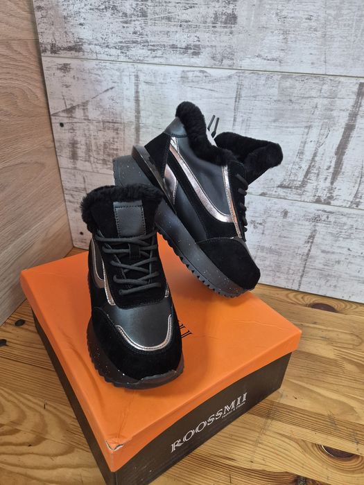 Кроссовки зимние