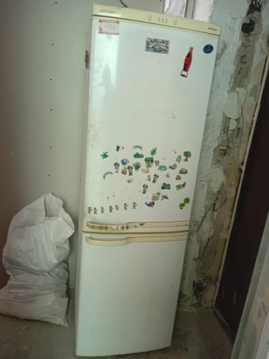 Холодильник Samsung