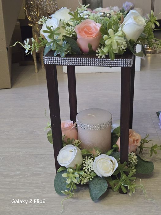 Уникална декорация за дома: Фенери с пролетна украса