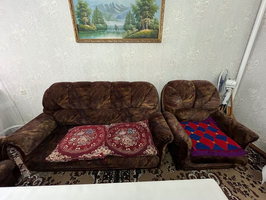 2 раскладных дивана и 1 кресло