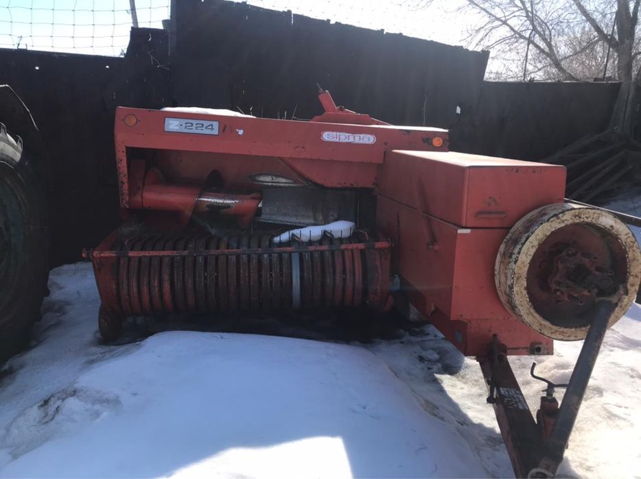 Пресс машина для тюков