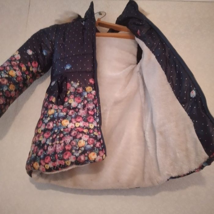 куртка на девочку, желетка на девочку