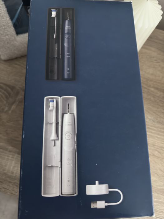 Set 2 periute electrice Philips