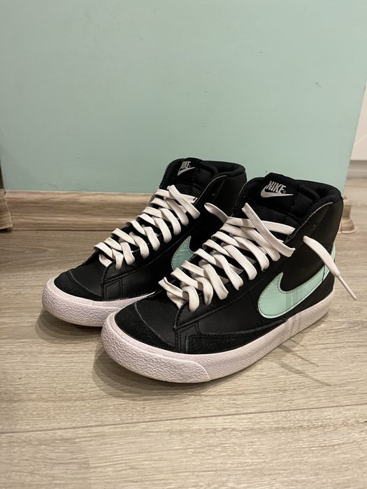 Adidasi nike blaze