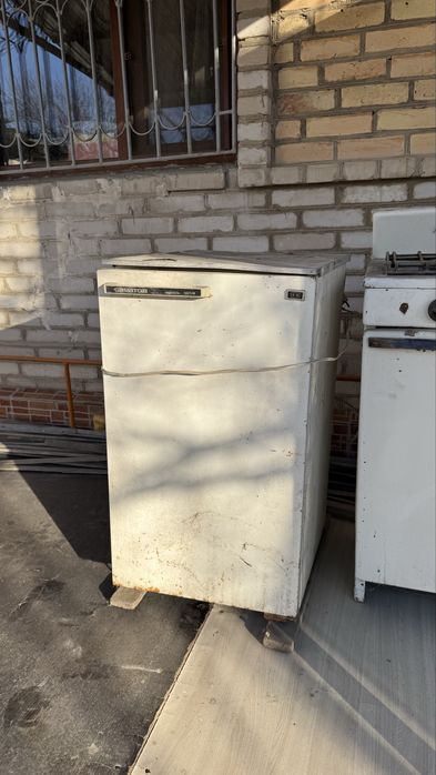 Холодильник (рабочий)