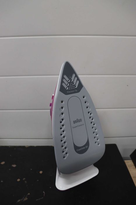 Парна ютия Braun Texstyle 3, SI 3030, FreeGlide 3D, 2300W, ПРОМОЦИЯ!