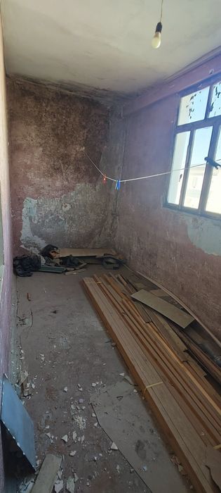 1 xonali Dom sotiladi