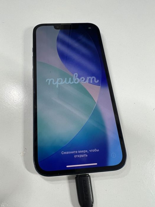 iPhone 13        .