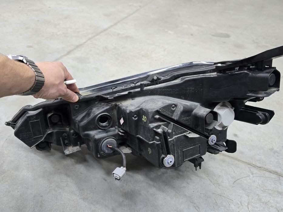 Фара lexus ux 2022г б.у оригинал