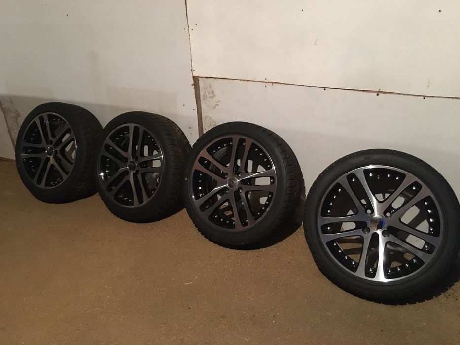 Продам комплект диски с зимними шинами