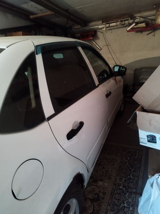 Продам машину LADA Granta 2014