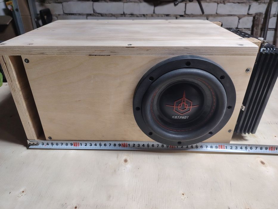 Продам сабвуфер Урал