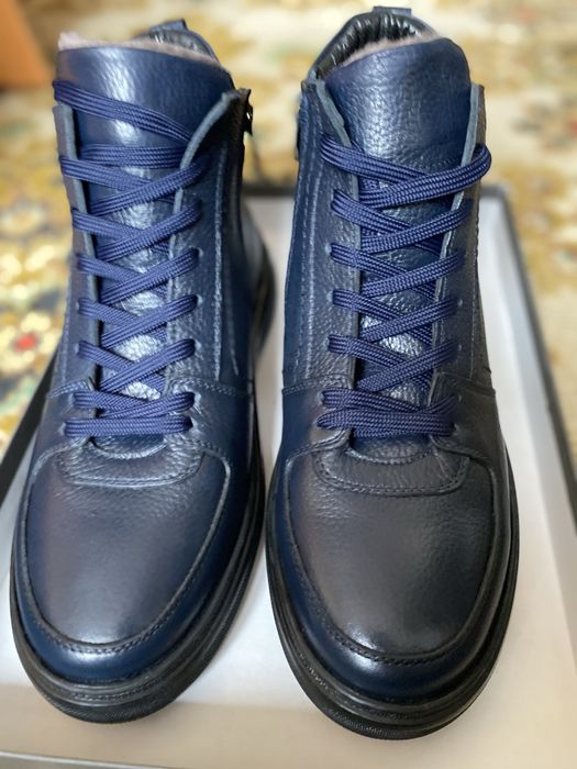 Продам зимний обувь мужская