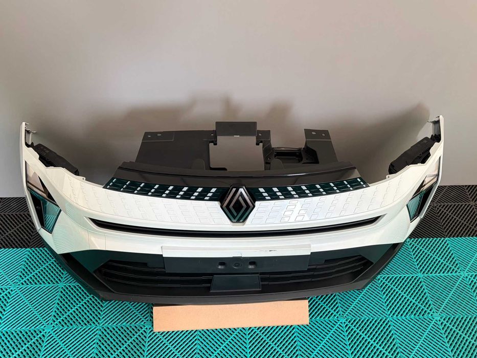 Bara fata Renault Captur 2024+ noua originala Renault completa cu toate accesoriile