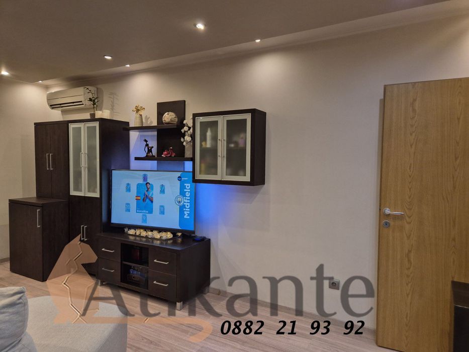 Продава се Двустаен апартамент в София, Люлин 8 - 75 кв.м за 1428 €/кв.м - Снимка #8