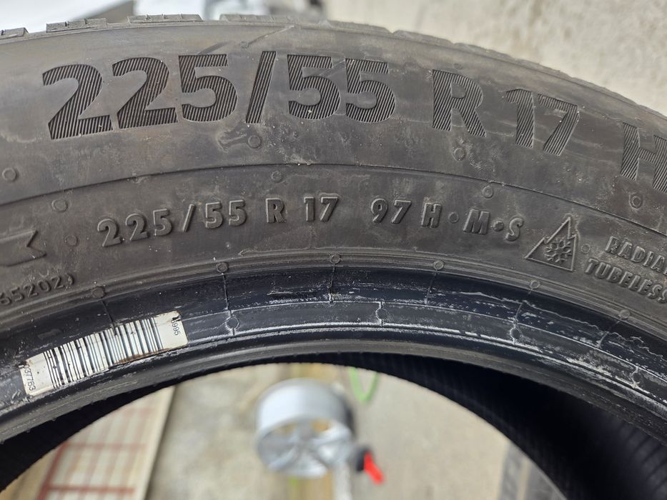 Continental Winter Contact 225/55/17  2 бр