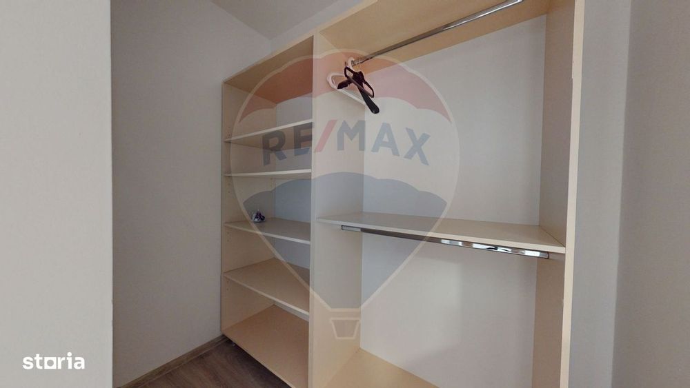 Zona Tractorul| 70 Mp Utili | Loc De Parcare | 2 Camere