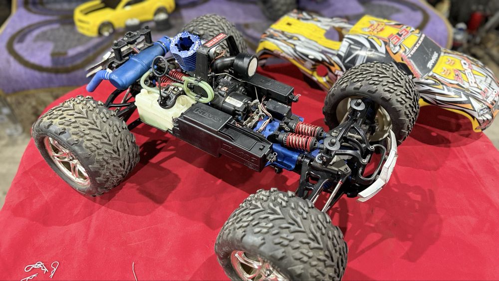 Traxxas Revo 3.3 upgrade