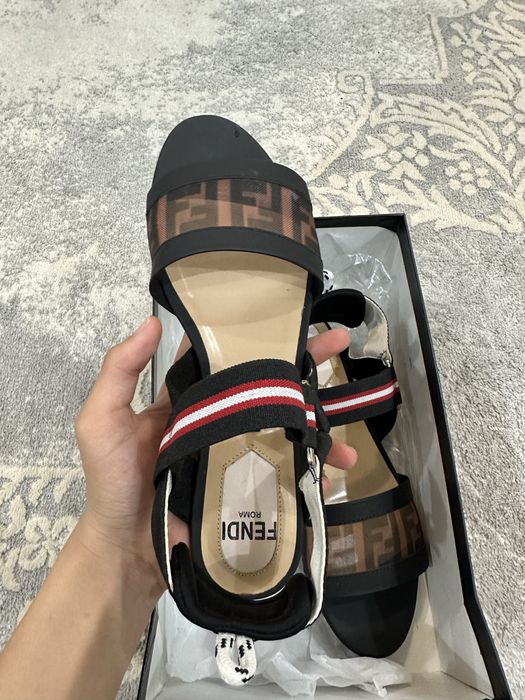 fendi сандалии женские