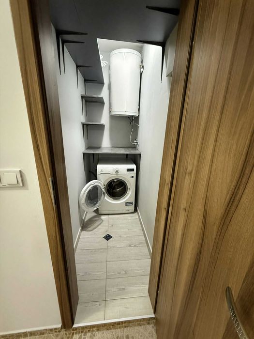 Дава се под наем Тристаен апартамент в София, Витоша - 100 кв.м за 900 € - Снимка #3