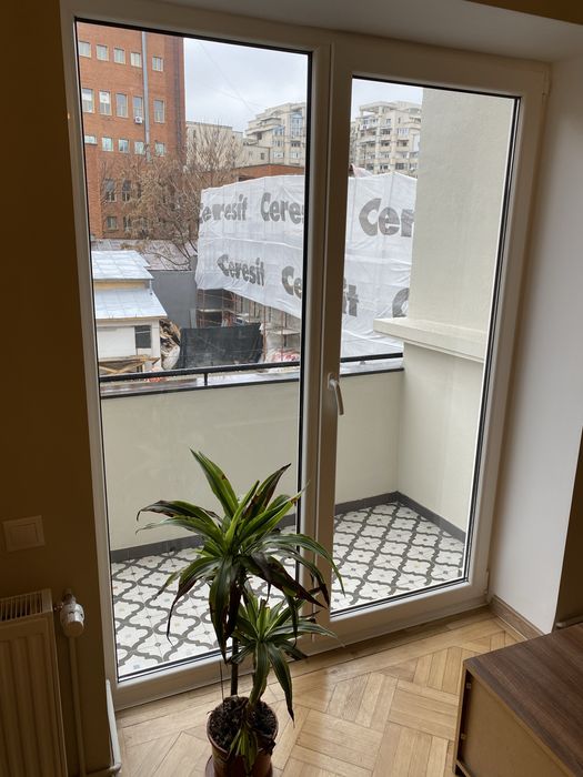 Proprietar, 2 camere în vilă interbelică · 60 mp · 2 balcoane · centrală proprie