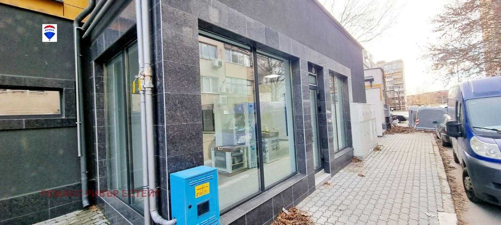 Продава се Магазин в Русе, Родина 1 - 105 кв.м за 675 €/кв.м - Снимка #9