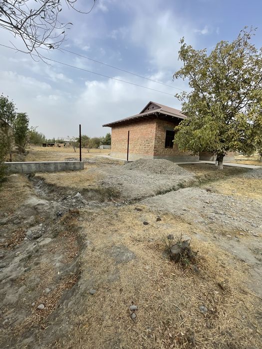 Дараддел, мигчинорда. катта йулга 150 метр. 55 000$