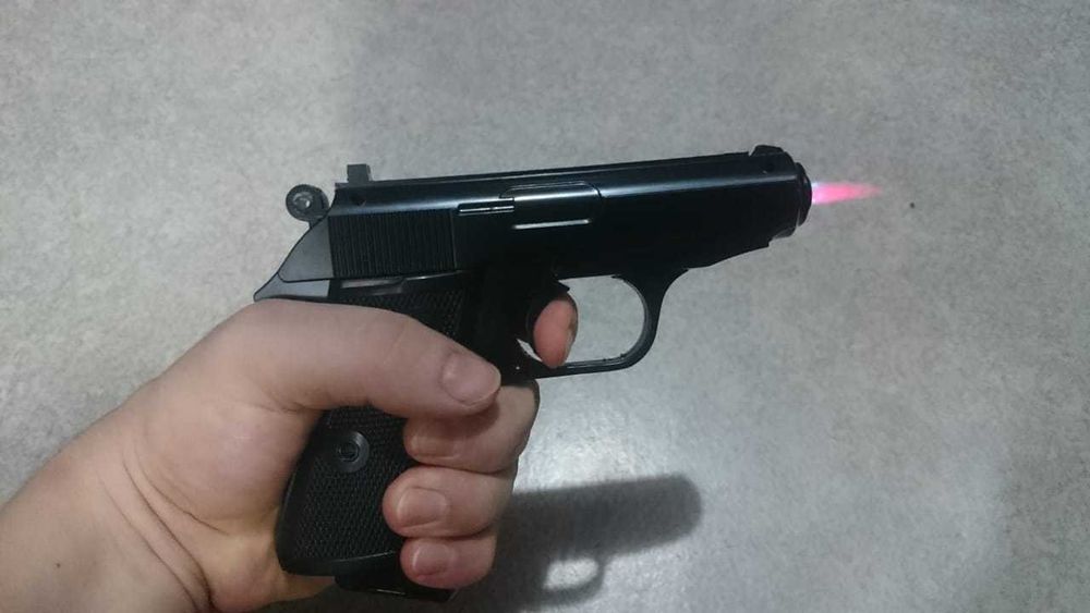 Пистолет-зажигалка подарочный