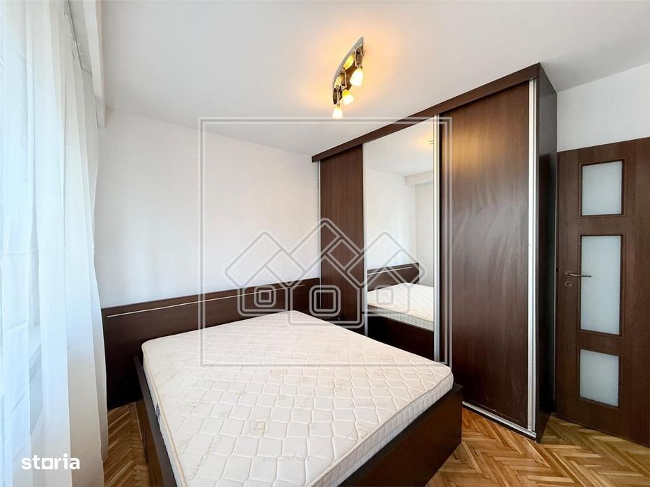 Apartament cu 4 camere si 2 balcoane - etaj 2 - Calea Poplacii