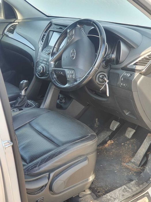 Dezmembrez Hyundai Santa Fe Premium 2.2 CRDI 4x4 2013