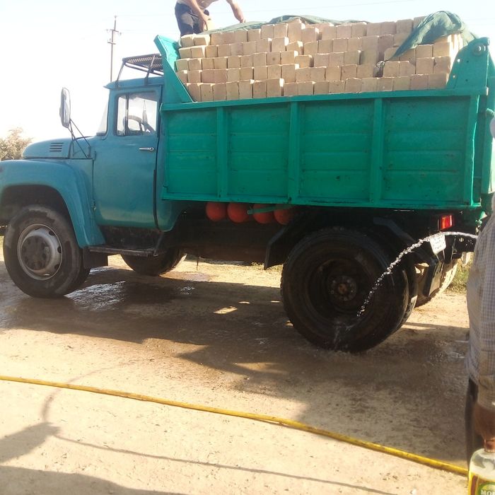 Zil 130 ural mator